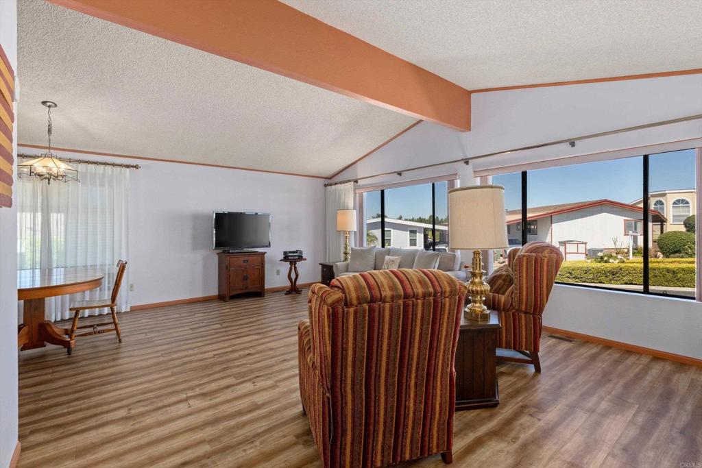 3535 Linda Vista Drive - photo 4