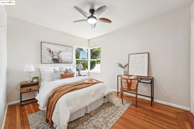10601 Sheldon St, Oakland CA: https://media.crmls.org/mediaz/a5b4cbda-50d2-45c6-89f0-1e2a208a74f9.jpg