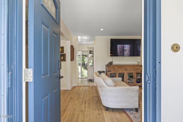 301 Park Road, Ojai CA: https://media.crmls.org/mediaz/a5b5a0d2-6c4b-4eb1-b3a7-1caec951ebe9.jpg