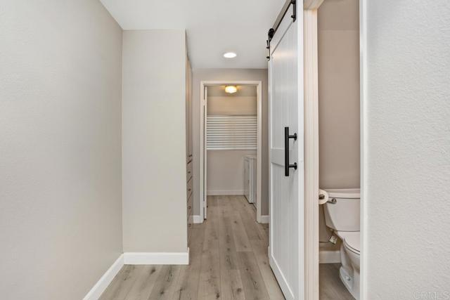 3404 Oak Cliff Dr, Fallbrook CA: https://media.crmls.org/mediaz/a5b5d21c-2137-4654-ac69-bc2e689fae50.jpg