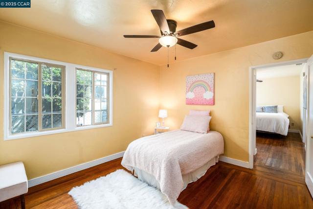 66 Murdock St, Richmond CA: https://media.crmls.org/mediaz/a5b5dd26-e624-4198-9f6a-afb1173c78a4.jpg
