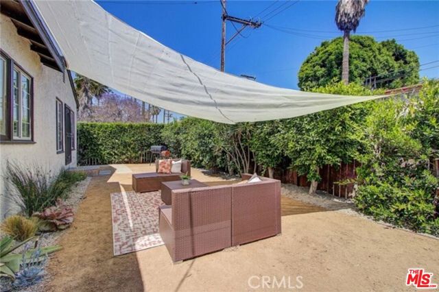 1856 W 14th Street, Los Angeles CA: https://media.crmls.org/mediaz/a5b6482b-6f02-4426-baa1-7db0e6337e80.jpg