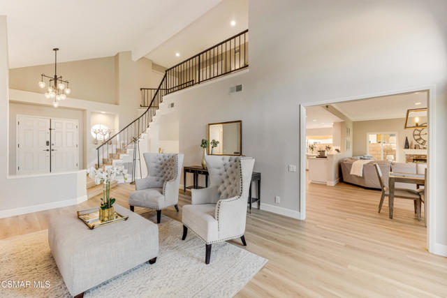 12147 Alder Grove Street, Moorpark CA: https://media.crmls.org/mediaz/a5b66a5b-ad44-4bc7-b3ee-1b1ea8b57f18.jpg