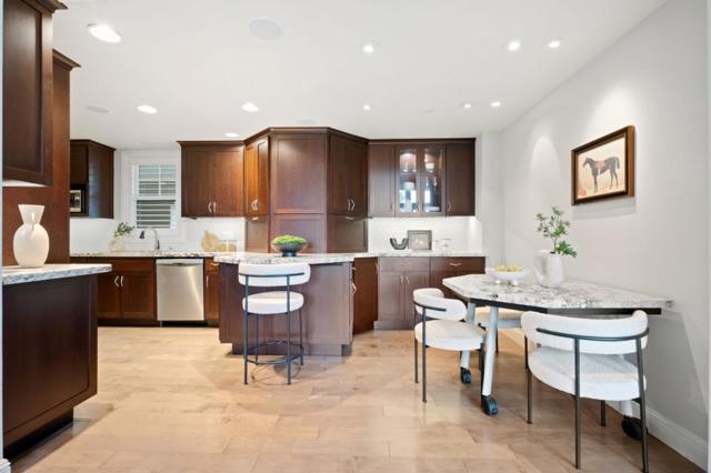 315 Homer Avenue, Palo Alto CA: https://media.crmls.org/mediaz/a5b671d8-61b1-4a67-be28-90e801e83375.jpg