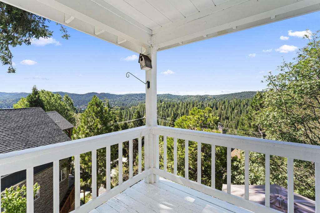 MLS #219132304DA image #5