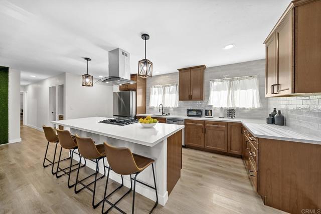 9903 Lindo Lake Place, Lakeside CA: https://media.crmls.org/mediaz/a5b69524-7f6b-4340-bbc2-2d148071f683.jpg