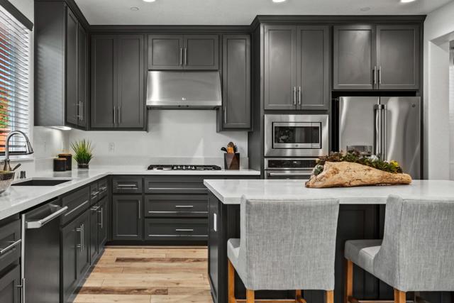 2721 Parkview Way, Marina CA: https://media.crmls.org/mediaz/a5b6b51f-5b68-4129-8fab-4095f6bf9a54.jpg