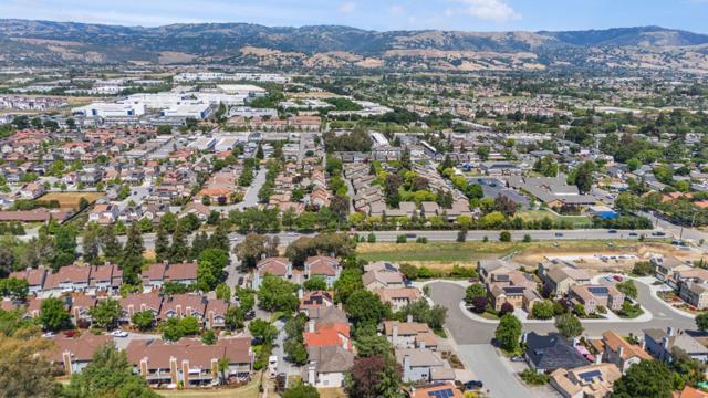 17992 Hillwood Lane, Morgan Hill CA: https://media.crmls.org/mediaz/a5b704ee-9742-4fc5-8579-2b9ed7ce533b.jpg