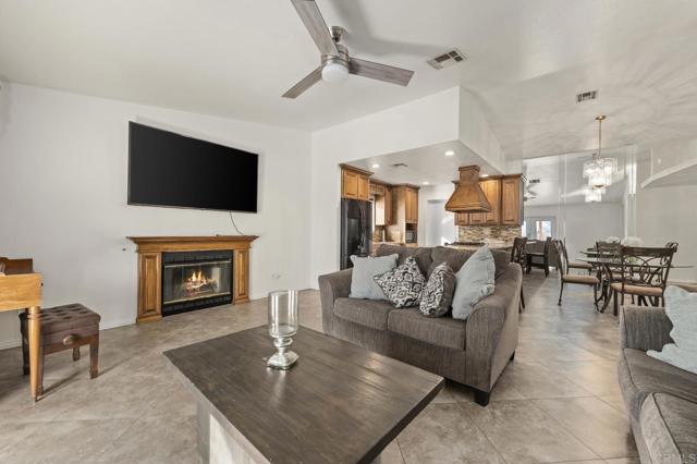 Detail Gallery Image 11 of 39 For 158 Eunice Cir, Blythe,  CA 92225 - 3 Beds | 2 Baths