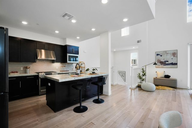 45039 Insight St, Fremont CA: https://media.crmls.org/mediaz/a5b7831a-f124-4237-ad16-5390b069d747.jpg