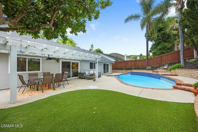 6608 Maplegrove Street, Oak Park CA: https://media.crmls.org/mediaz/a5b79cff-b65c-4e67-b6ad-e0d57fb20eab.jpg