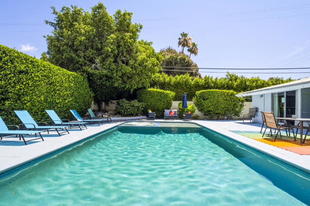 1890 S Navajo Drive, Palm Springs, CA 92264