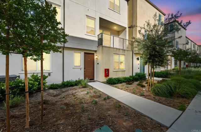 Detail Gallery Image 4 of 65 For 5485 Seacliff Pl #106,  San Diego,  CA 92154 - 3 Beds | 2 Baths