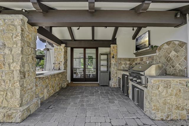 15823 The River Trail, Rancho Santa Fe CA: https://media.crmls.org/mediaz/a5baf5cb-9f84-4346-85ec-f520ce367b58.jpg