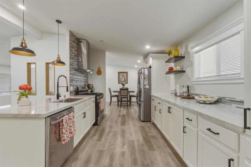 200 Emerald Drive - photo 6