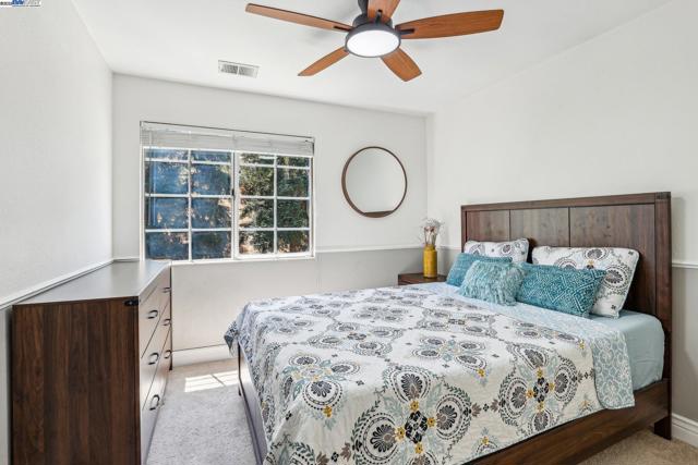 1060 Green Point Ct, Concord CA: https://media.crmls.org/mediaz/a5bbdd1e-ebbb-4499-9038-3c876d7126ad.jpg