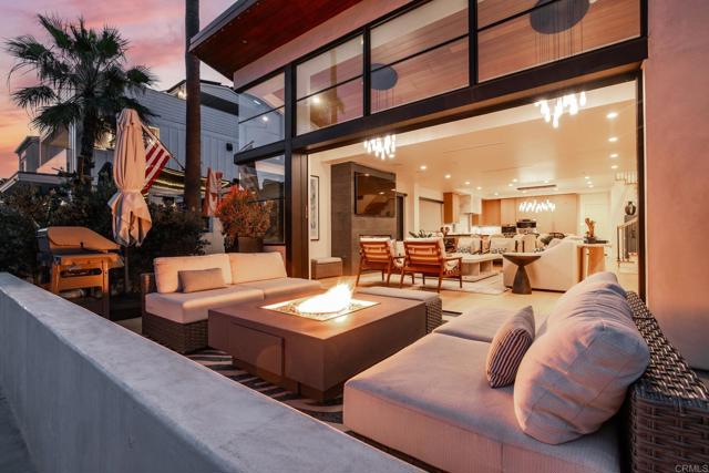 Detail Gallery Image 60 of 72 For 119 41st St, Newport Beach,  CA 92663 - 3 Beds | 5 Baths