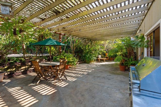 Detail Gallery Image 27 of 75 For 13635 Pine Needles Dr, Del Mar,  CA 92014 - 4 Beds | 3/1 Baths