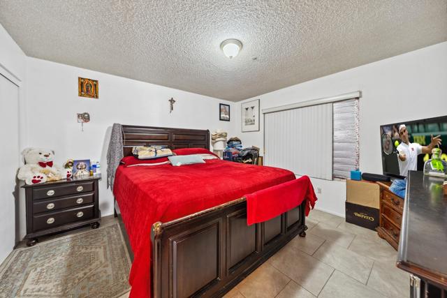 66765 Ironwood Drive, Desert Hot Springs CA: https://media.crmls.org/mediaz/a5bf72c6-d0f8-4e90-9830-bc66822da918.jpg