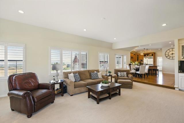 2525 Bridle Path Drive, Gilroy CA: https://media.crmls.org/mediaz/a5c0368b-8366-45d2-b5c2-36770c416ec3.jpg