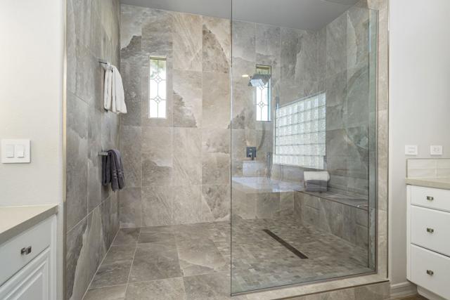 350 Loch Lomond Road, Rancho Mirage CA: https://media.crmls.org/mediaz/a5c07ad6-31f9-4121-98a3-be612db62629.jpg