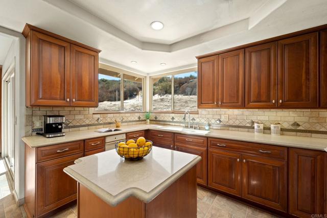 Detail Gallery Image 29 of 56 For 14404 Hillside Dr, Jamul,  CA 91935 - 5 Beds | 4 Baths