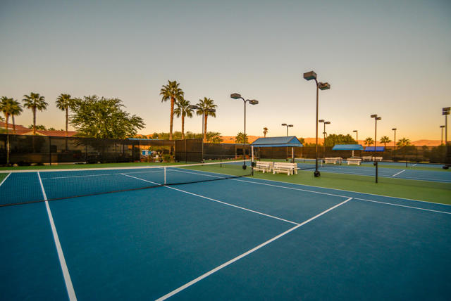 81554 Avenida Sombra, Indio CA: https://media.crmls.org/mediaz/a5c0fb9b-f078-4829-9e99-c0f75665e293.jpg