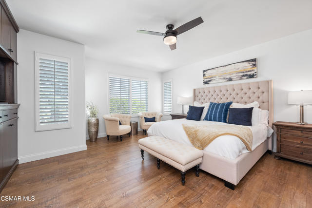 976 Blackbourne, Oak Park CA: https://media.crmls.org/mediaz/a5c1a5bb-30fe-47fa-9880-bdcd3b56f2a2.jpg