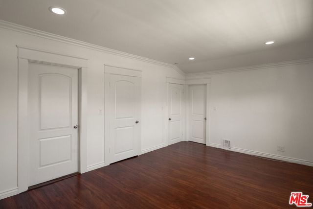 251 S Ardmore Avenue, Los Angeles CA: https://media.crmls.org/mediaz/a5c20c4e-b390-4f00-801f-8623fc7d01f1.jpg