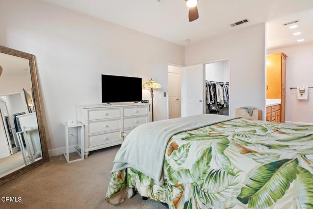 2410 Kipana Avenue, Ventura CA: https://media.crmls.org/mediaz/a5c215ba-9e8f-4079-8ba3-0f569d6a0fb5.jpg