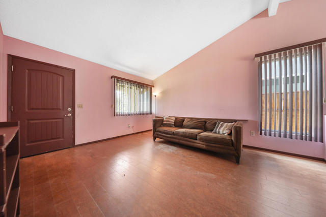 51191 Avenida Herrera, La Quinta CA: https://media.crmls.org/mediaz/a5c233f0-26c0-47b9-b1ad-939952cd6efc.jpg