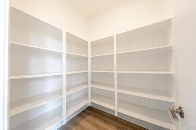 Detail Gallery Image 8 of 49 For 5232 Beachfront Cove St #81,  San Diego,  CA 92154 - 4 Beds | 3/1 Baths