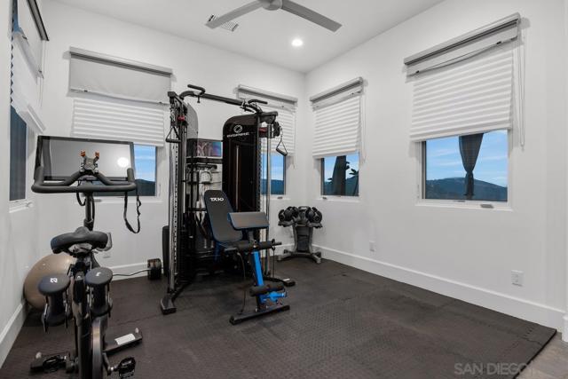 3881 Rancho Summit Dr, Encinitas CA: https://media.crmls.org/mediaz/a5c49175-6392-453f-bdd4-73fd70d29ba4.jpg