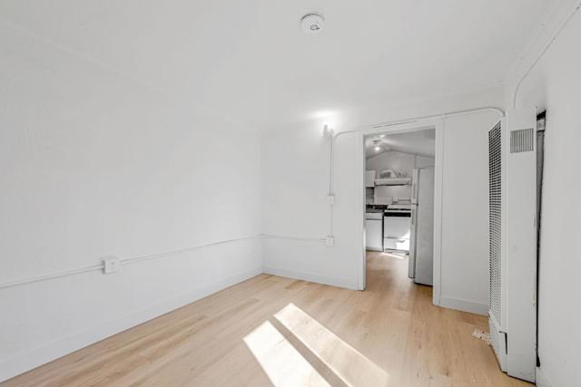 714 Tilton Avenue, San Mateo CA: https://media.crmls.org/mediaz/a5c4e731-8e67-4462-894d-c7b81f62ea82.jpg