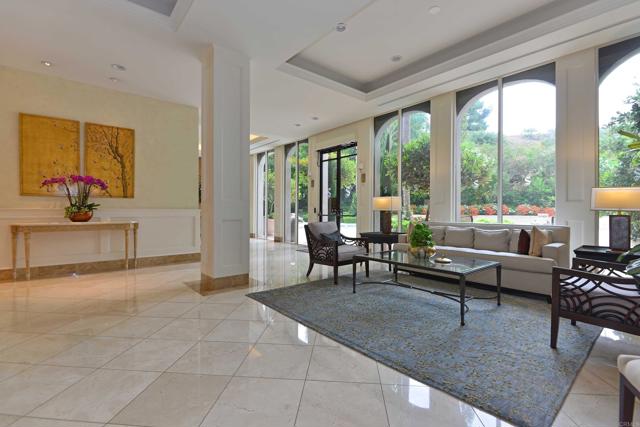 1001 Genter, La Jolla CA: https://media.crmls.org/mediaz/a5c54663-704c-4538-8c34-65951e515759.jpg