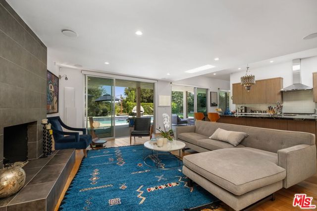 3112 Corda Drive, Los Angeles CA: https://media.crmls.org/mediaz/a5c61303-f888-4fef-b383-c08235bc4b82.jpg