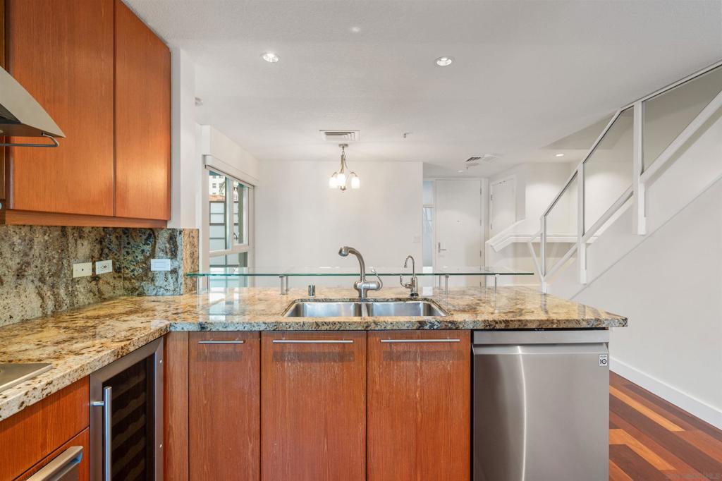 MLS #250029737SD img 8