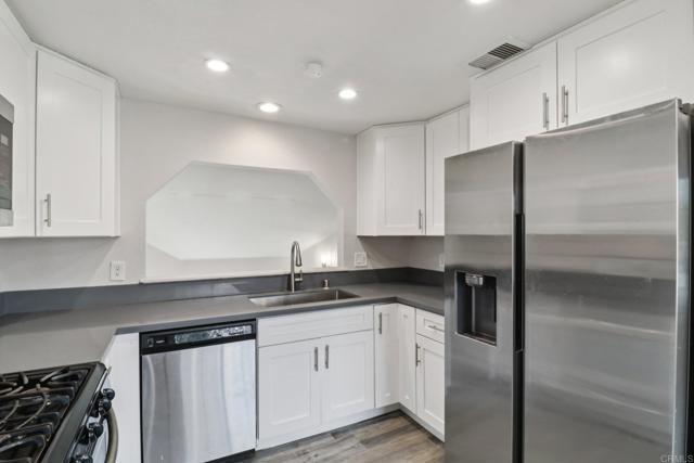 Detail Gallery Image 10 of 23 For 12020 Calle De Medio #174,  El Cajon,  CA 92019 - 2 Beds | 1 Baths