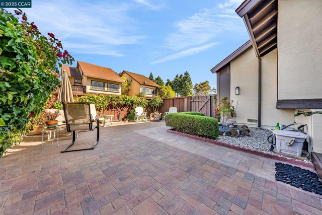 1310 Lewis Ln, Pinole CA: https://media.crmls.org/mediaz/a5c997dc-3508-450f-bcd8-1989737ef87d.jpg