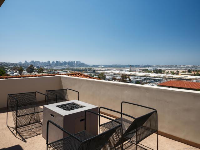 2111 W California Street, San Diego CA: https://media.crmls.org/mediaz/a5cb139a-1e6c-457e-80a9-682363b5770b.jpg