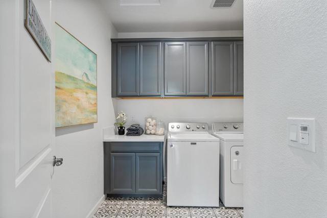 20 Hospital Road, Hollister CA: https://media.crmls.org/mediaz/a5cb1a46-aa10-44ae-9e88-976e4904147e.jpg