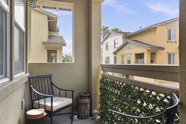 1524 Windshore Way, Oxnard CA: https://media.crmls.org/mediaz/a5cb8b21-fa7b-46c8-aa9b-eec9b6e829eb.jpg
