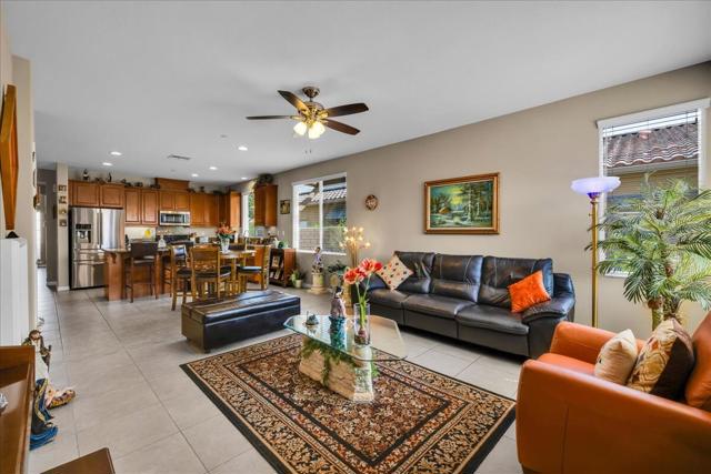 3854 Blue Sky Way, Palm Springs CA: https://media.crmls.org/mediaz/a5cbd2af-3876-41dc-bc86-2f2f80149475.jpg