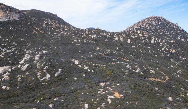 17441 Dos Picos Park Road, Ramona CA: https://media.crmls.org/mediaz/a5cc21ab-6696-477d-b071-663027cb28ce.jpg