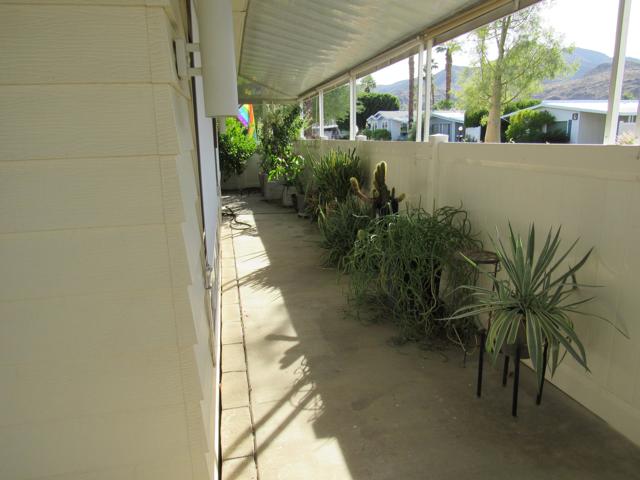 191 Figuaro Drive, Palm Springs CA: https://media.crmls.org/mediaz/a5cc39d8-9b0d-48c7-b625-afed47bc50c3.jpg