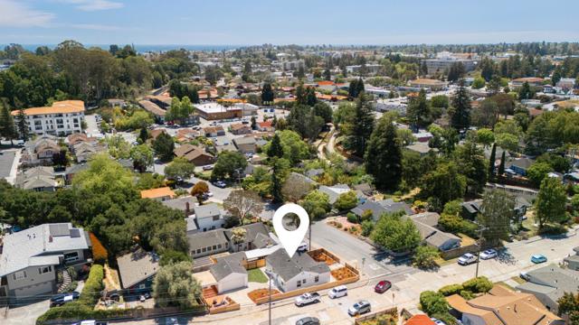 148 Reed Way, Santa Cruz CA: https://media.crmls.org/mediaz/a5cc4e31-2b7e-4b54-8932-4f35b837502c.jpg