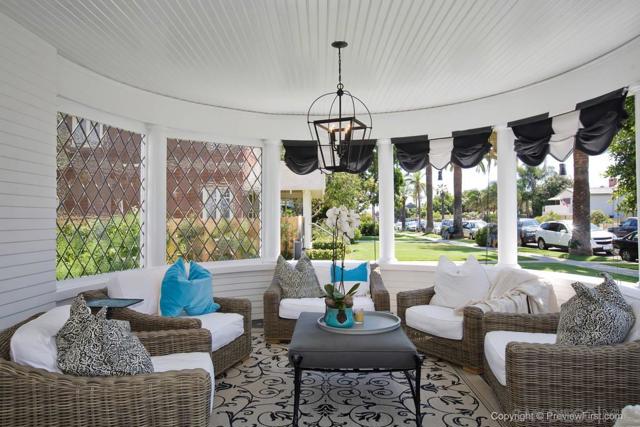 1105 F Avenue, Coronado CA: https://media.crmls.org/mediaz/a5cd59dc-c066-418e-89d6-23a72d9dbedc.jpg