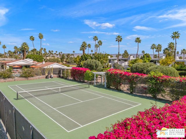 Image 36 of 57 For 311 Via Sol  