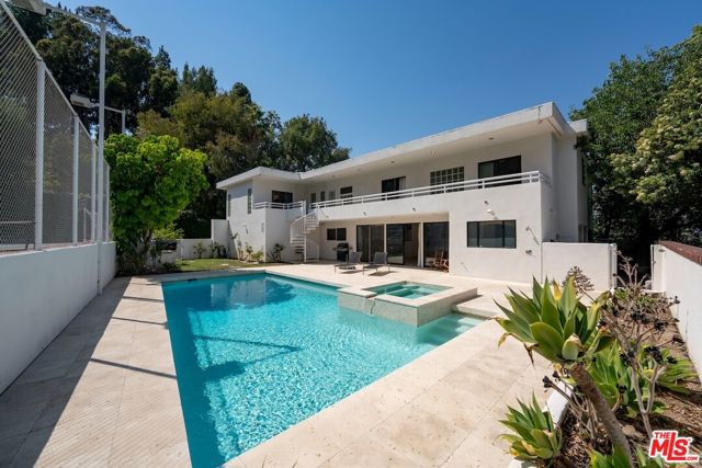 15656 Crownridge Place, Sherman Oaks CA: https://media.crmls.org/mediaz/a5cf3d64-72ae-4b10-bb9a-1cc11581a7a7.jpg