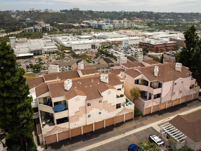 7087 Camino Degrazia, San Diego CA: https://media.crmls.org/mediaz/a5cf3de5-486a-4959-8a0b-de4df45bbdaa.jpg